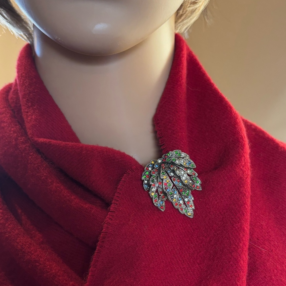 Vtg 1940s Retro Brooch Fur Clip Multi-Colour Rhinestone Leaf Spray - Picture 14 of 14
